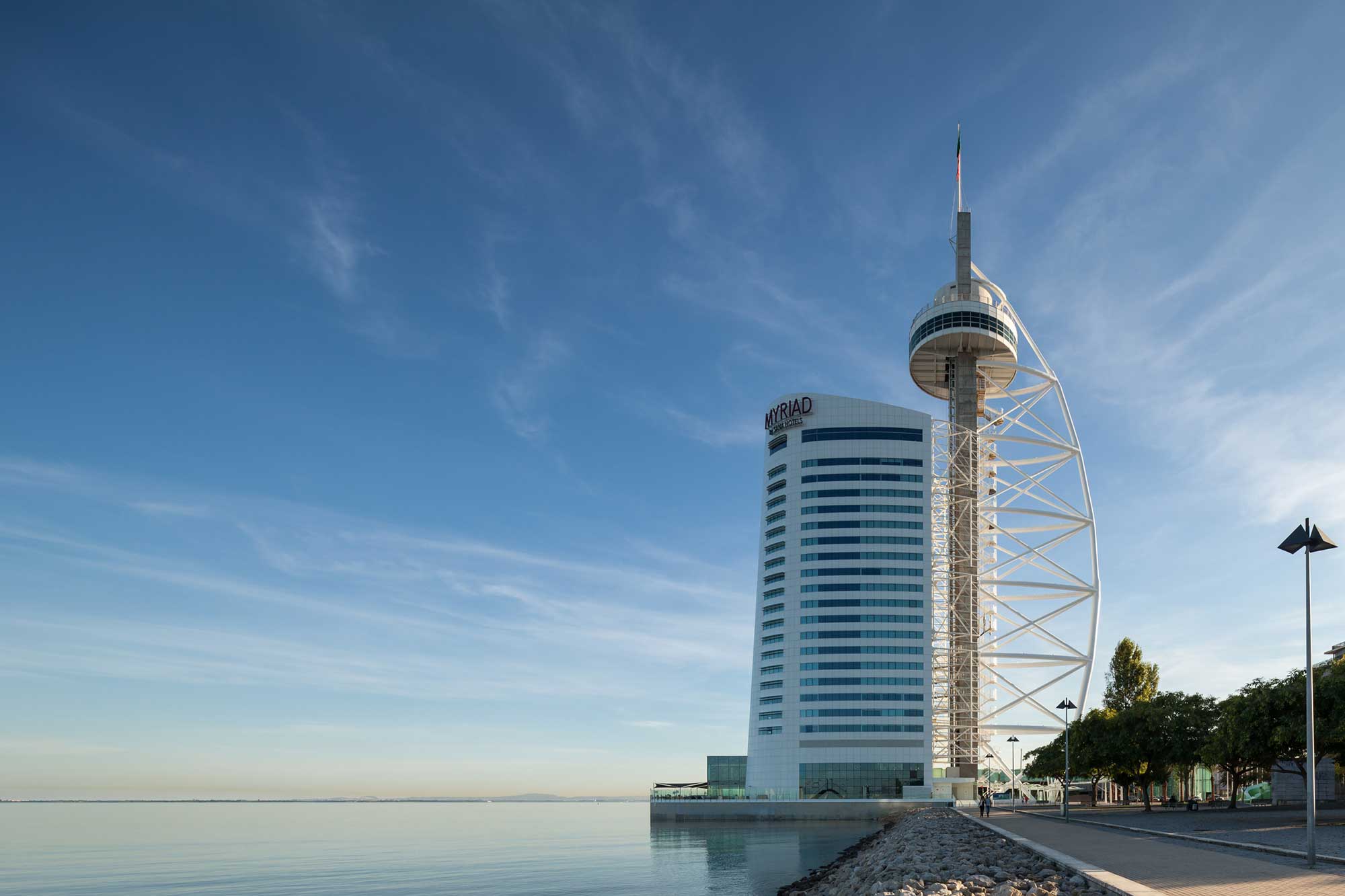 Photo of the Myriad Sana Hotel in Lisbon